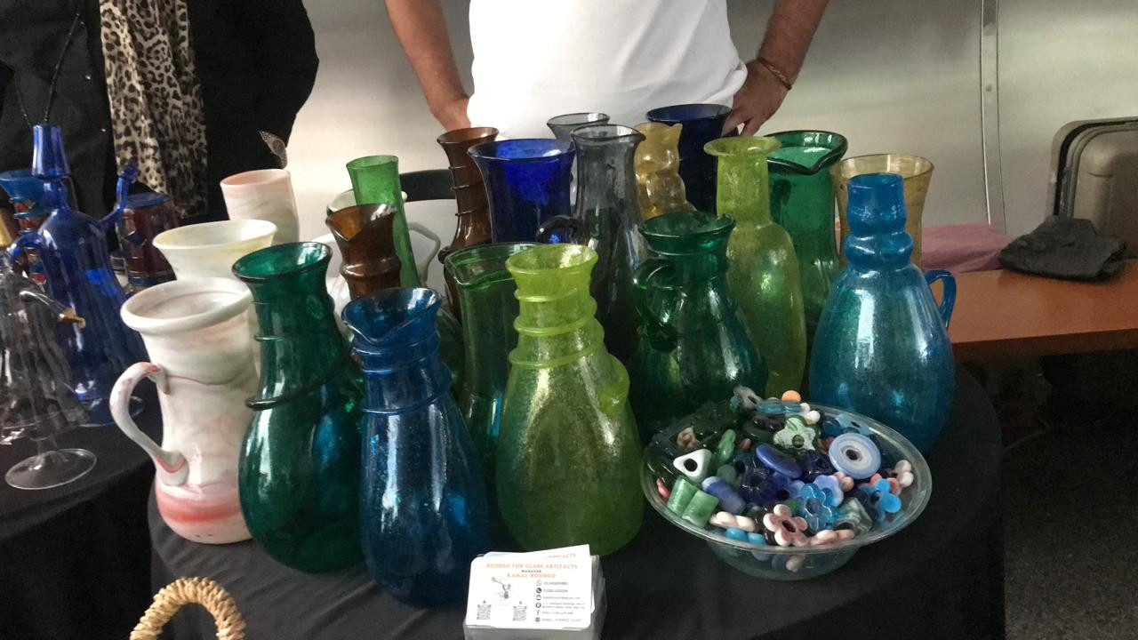 حضارة وشعوب