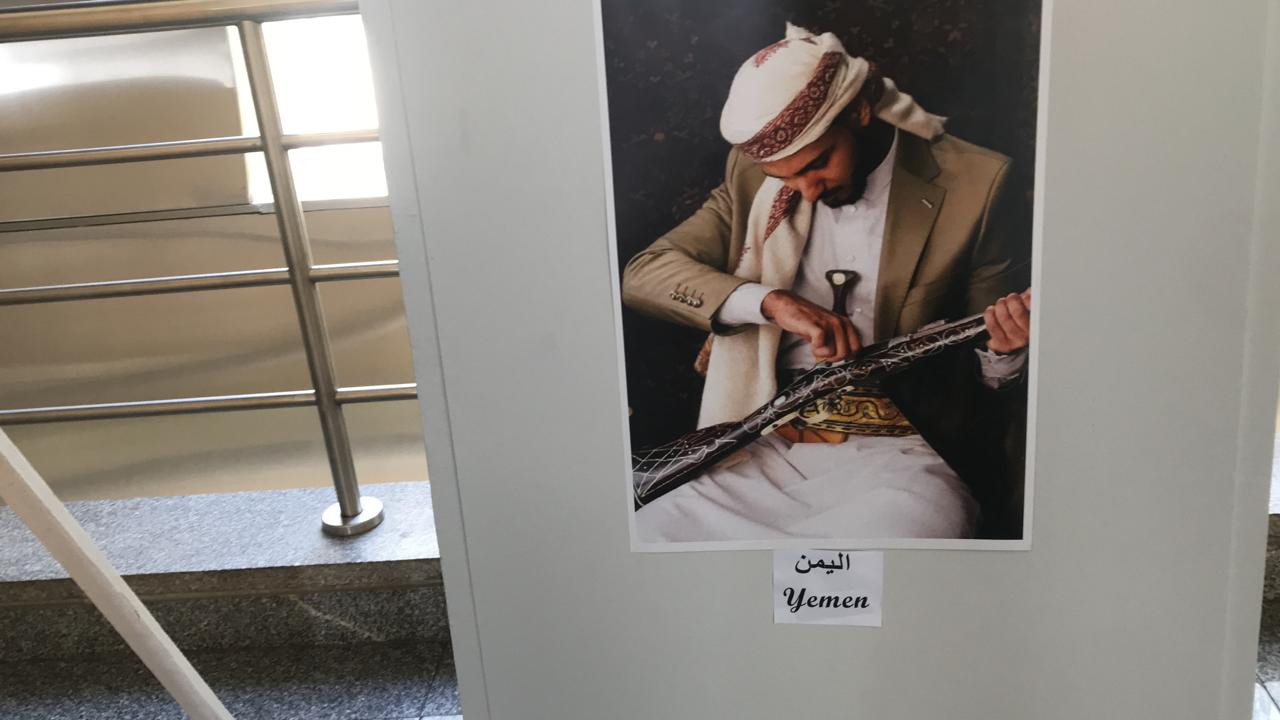 حضارة وشعوب