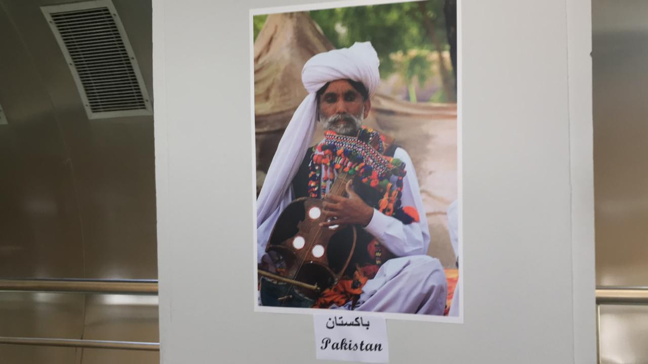 حضارة وشعوب