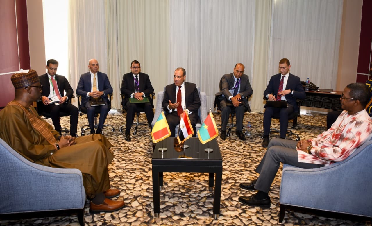 عبد العاطي ونظيريه المالي والبوركيني