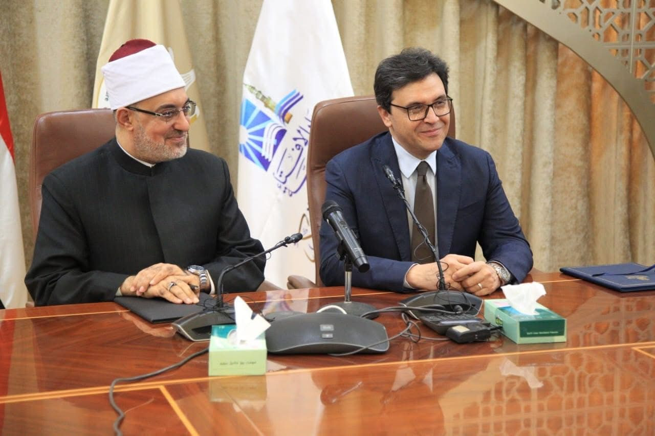 مفتي الجمهورية ووزير الثقافة