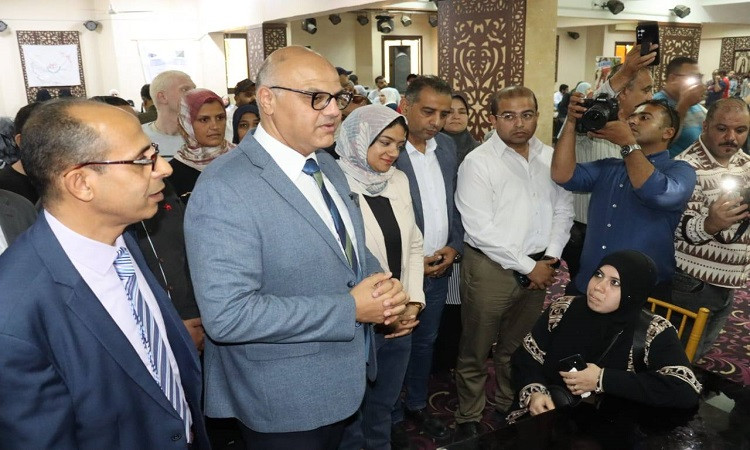 بمشاركة 35 شركة.. محافظ القليوبية يفتتح ملتقى توظيفي بنادي قليوب