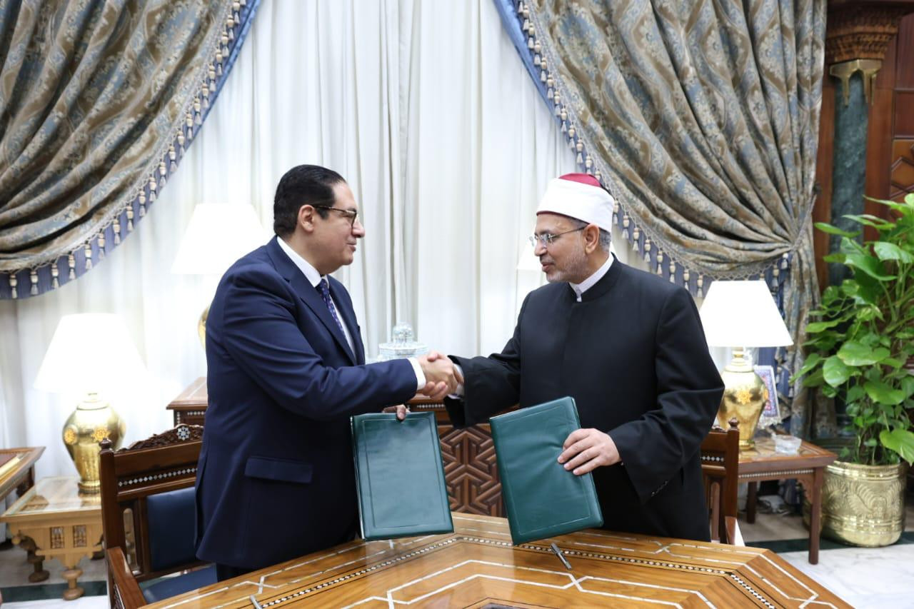 شيخ الأزهر ورئيس جامعة القاهرة