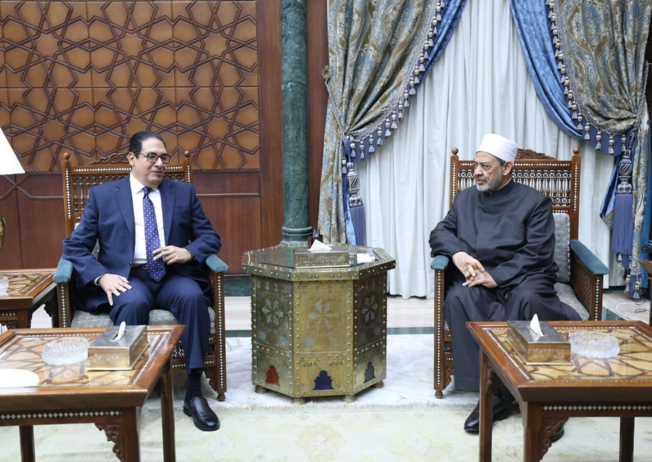 شيخ الأزهر ورئيس جامعة القاهرة