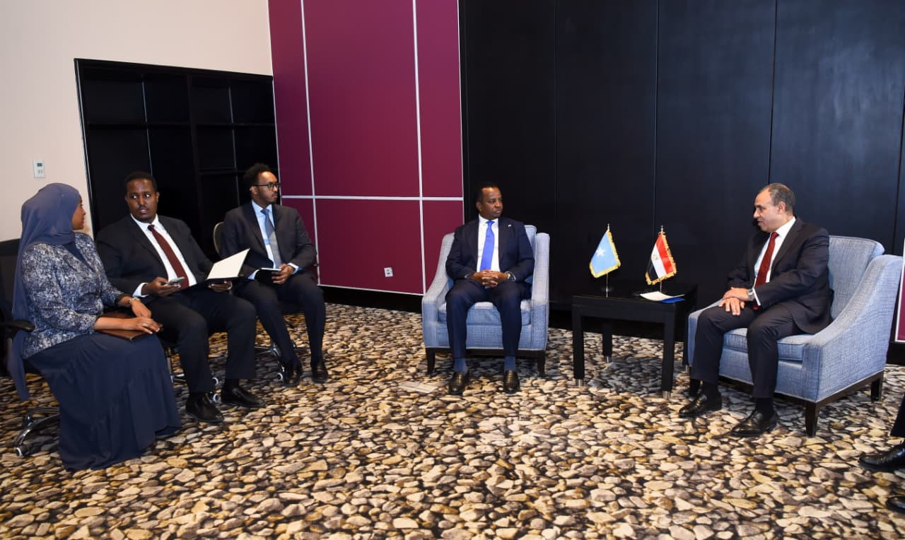 وزير الخارجية ونظيره الصومالي