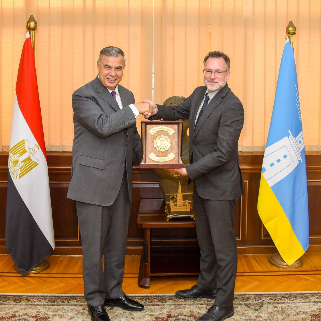 محافظ الإسكندرية وسفير كندا