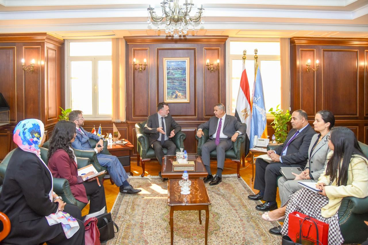 محافظ الإسكندرية وسفير كندا