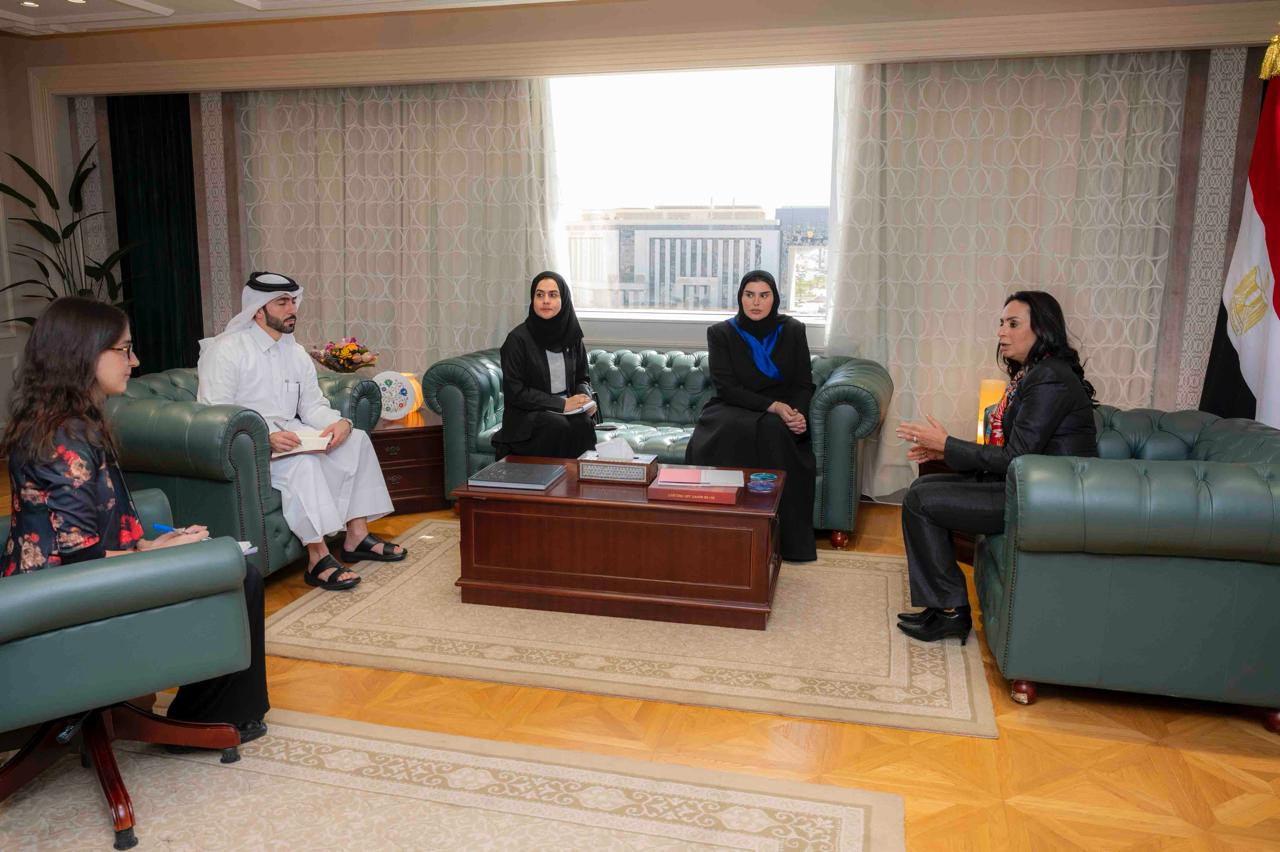 وزيرة التضامن  مع وزيرة التعاون القطرية