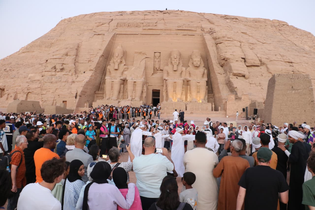 تعامد الشمس مهرجان