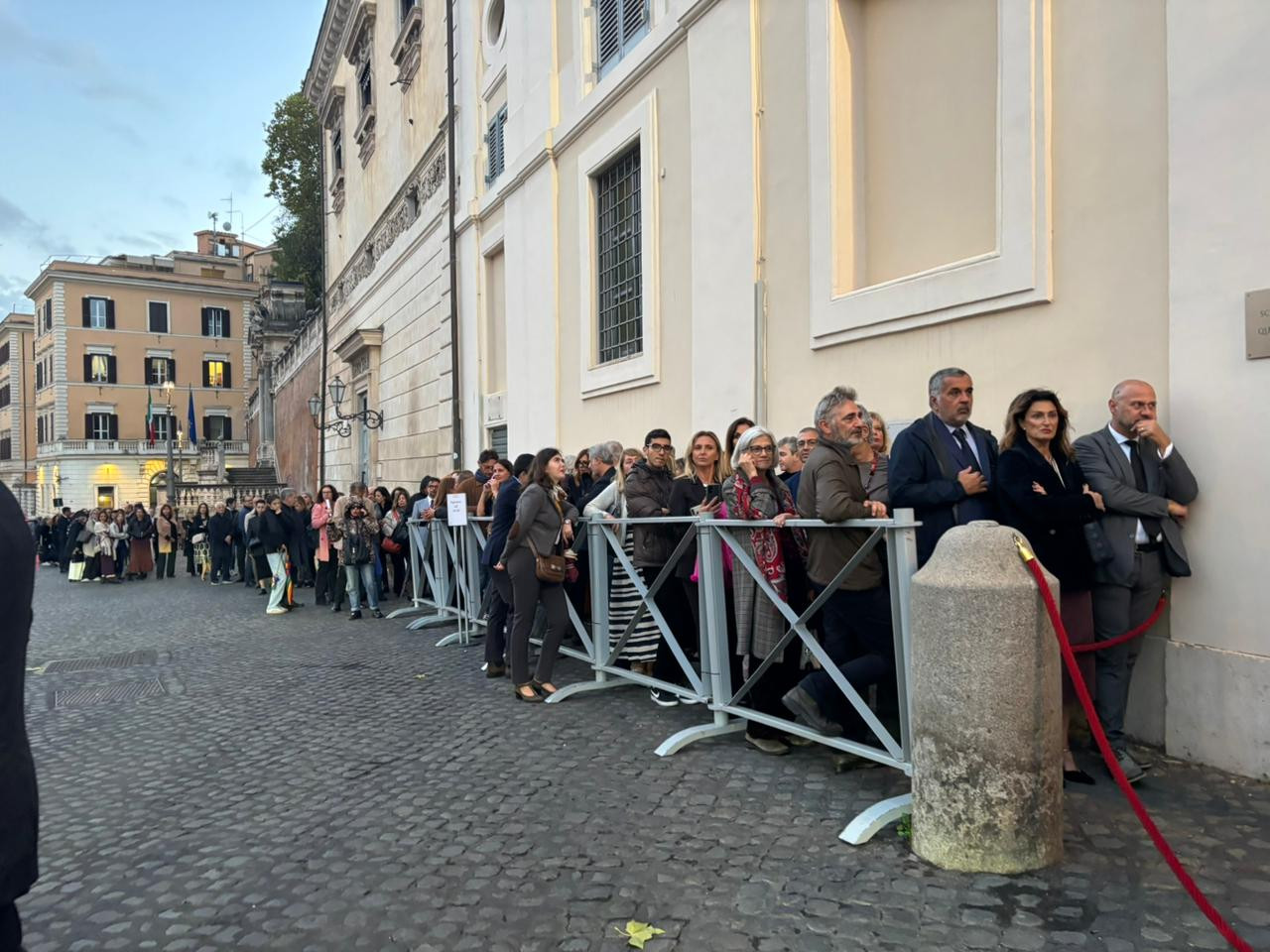 معرض  كنوز الفراعنة