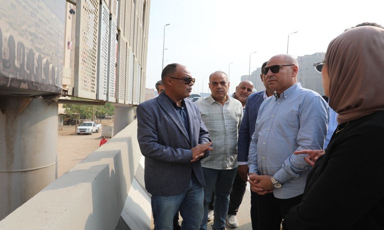 محافظ القاهرة يتفقد تطويرالطريق الدائري قبل افتتاح المتحف المصري الكبي