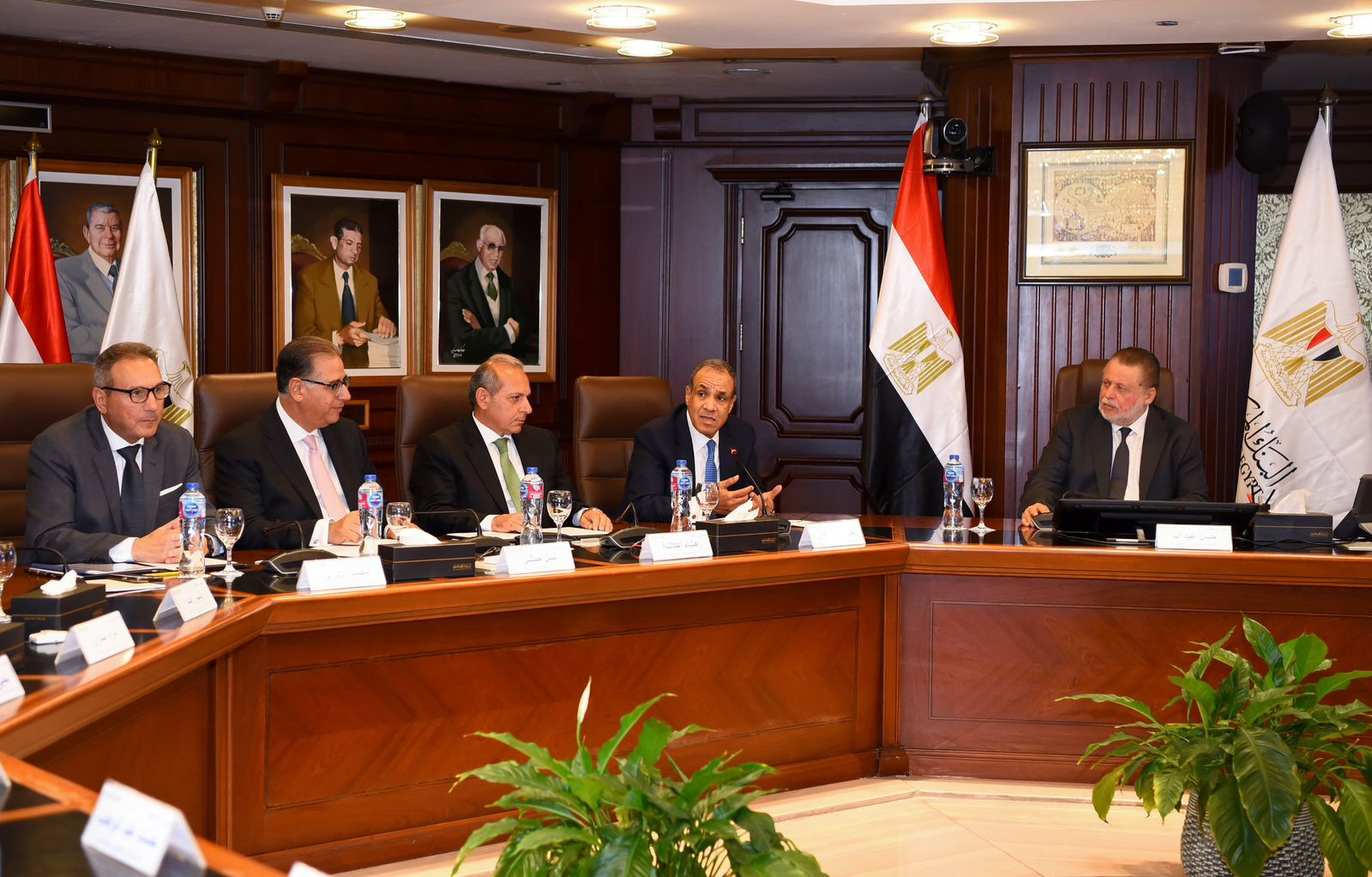 محافظ البنك المركزي