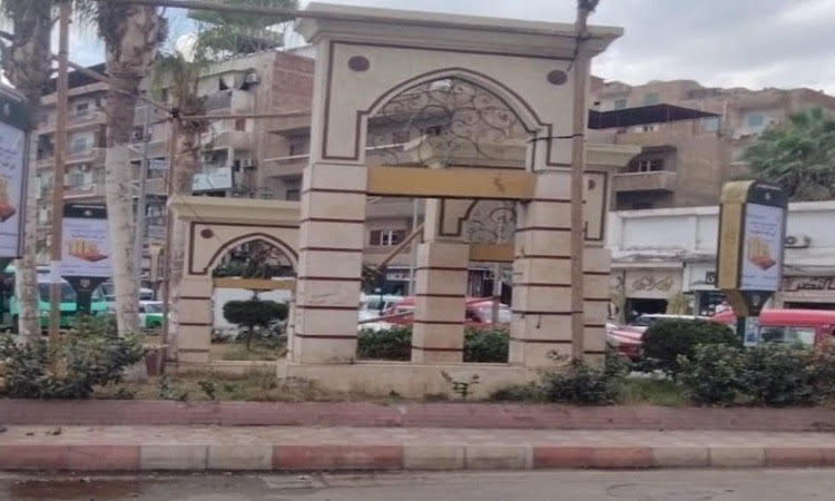 &nbsp;تطوير وتشجير وإنارة 8 ميادين رئيسية بمدينة دمنهور