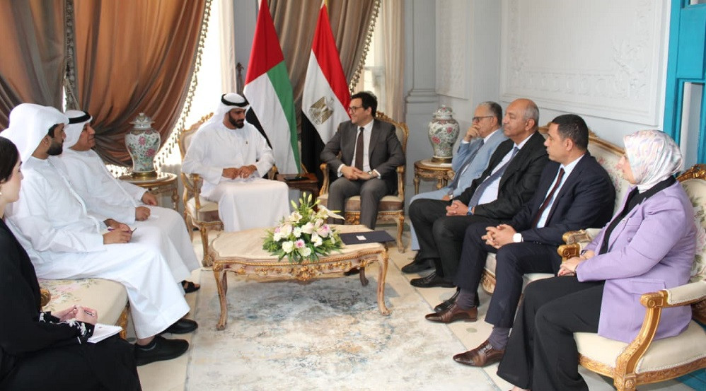 وزير الثقافة المصري ونظيره الإماراتي