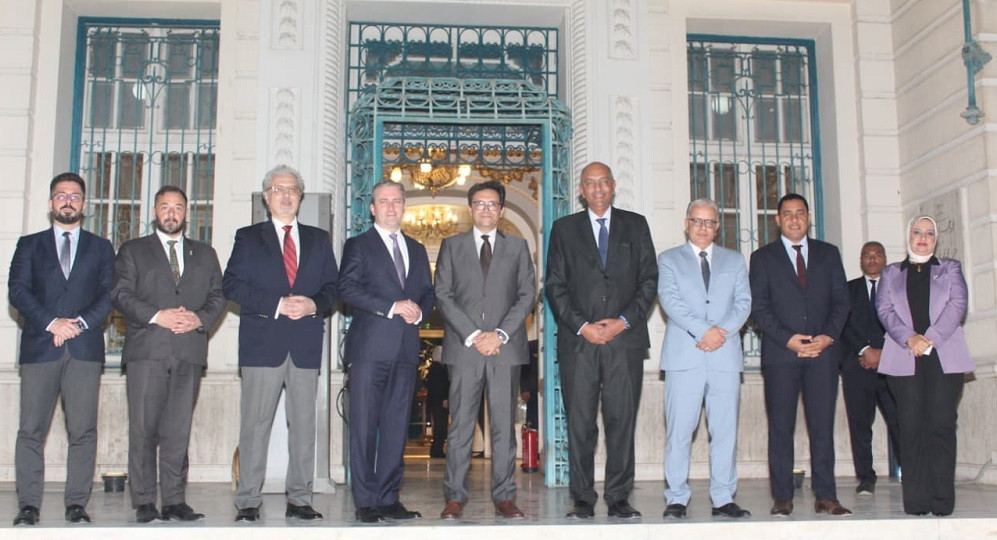 هنو ونظيره الصربي