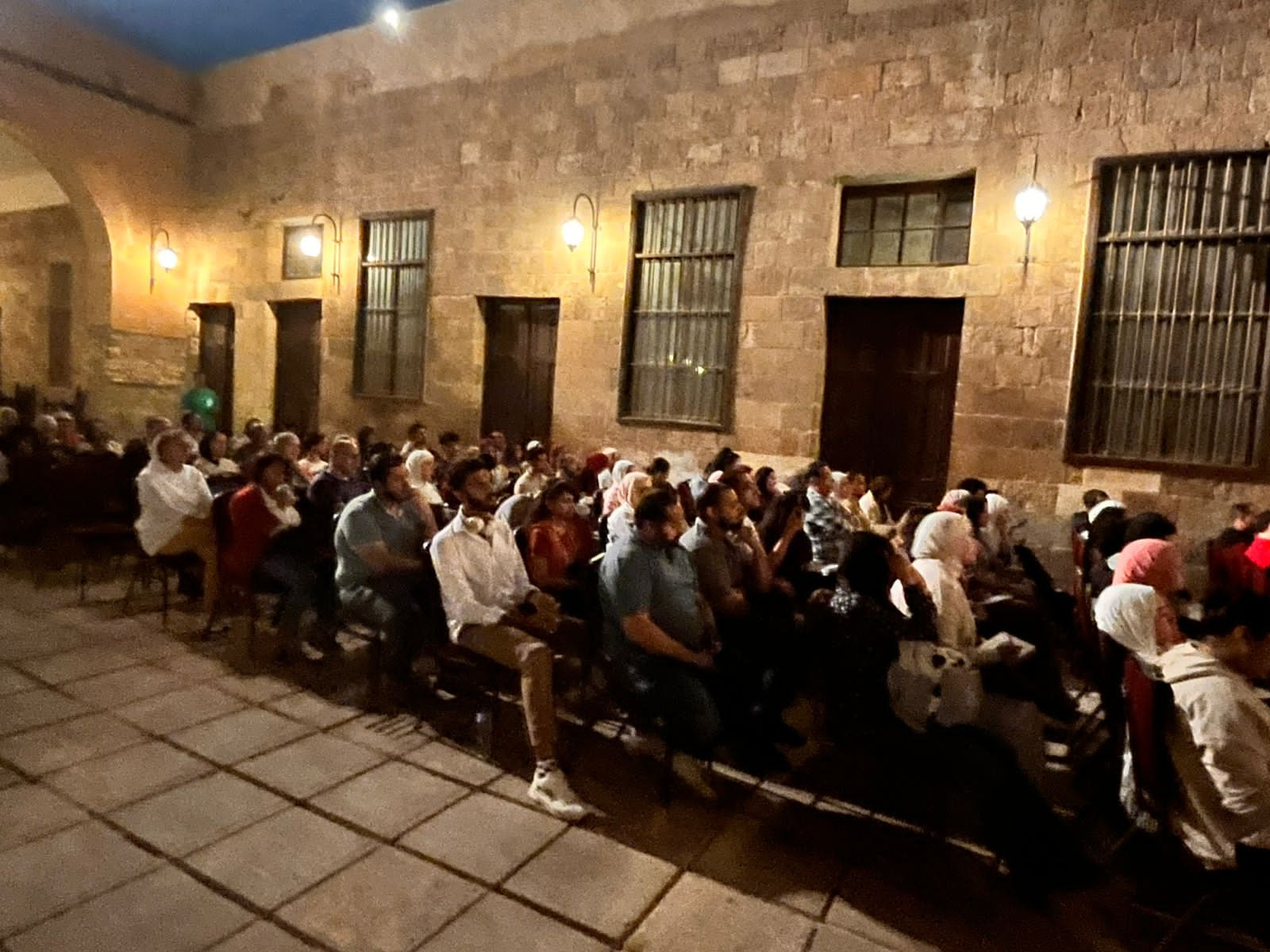 تعليم اللغة المصرية القديمة