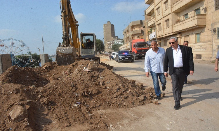 محافظ الغربية يتفقد تطوير الكورنيش ويتابع أداء الخدمات الحكومية بكفر ا