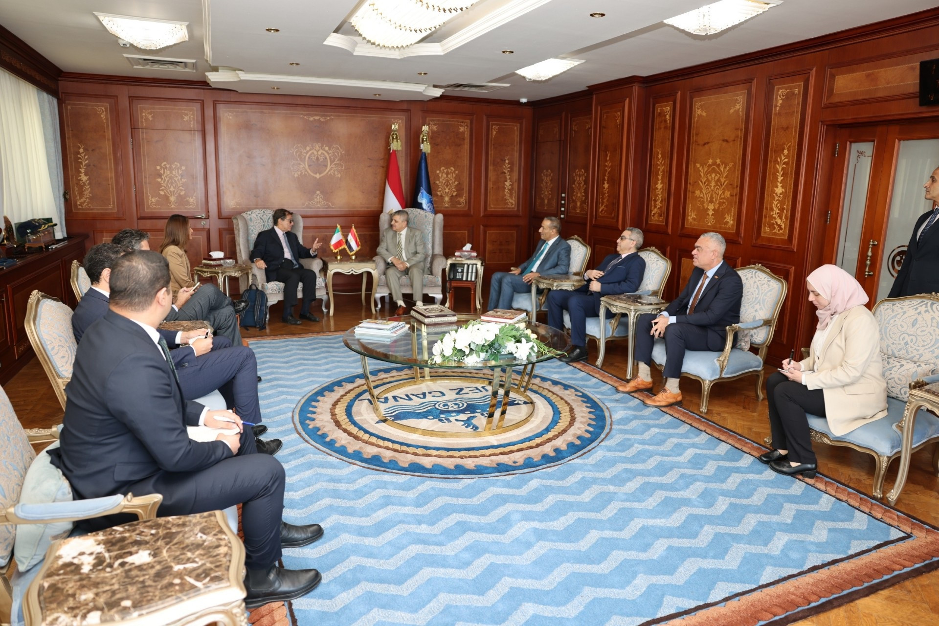 قناة السويس