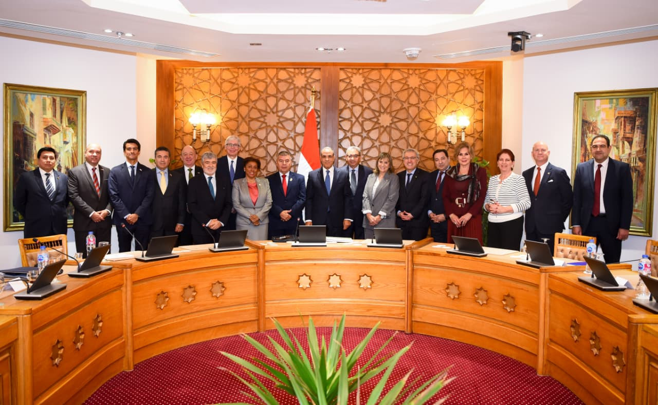 وزير الخارجية