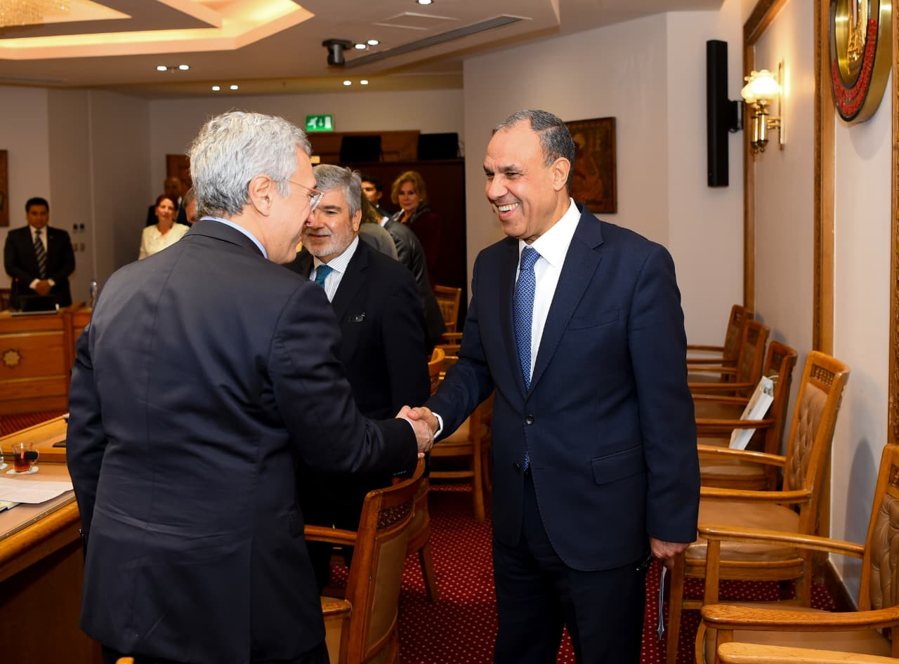 وزير الخارجية