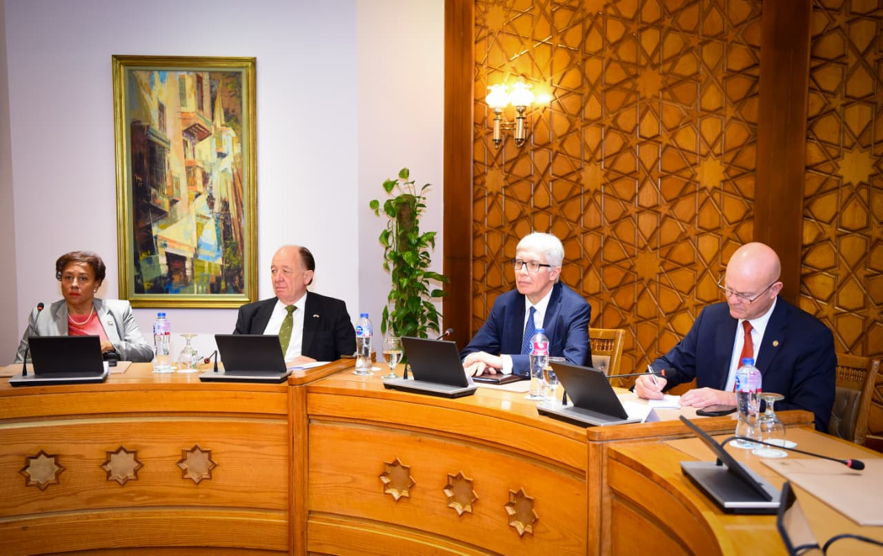 وزير الخارجية