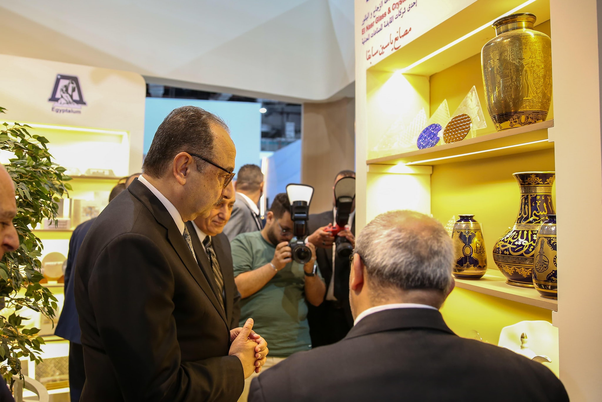 وزير الصناعة