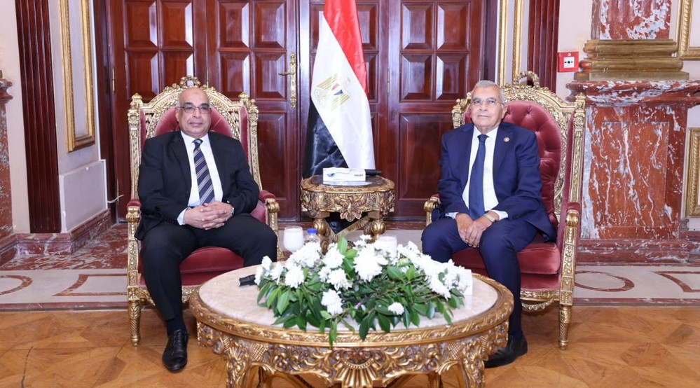 العدل والشيوخ