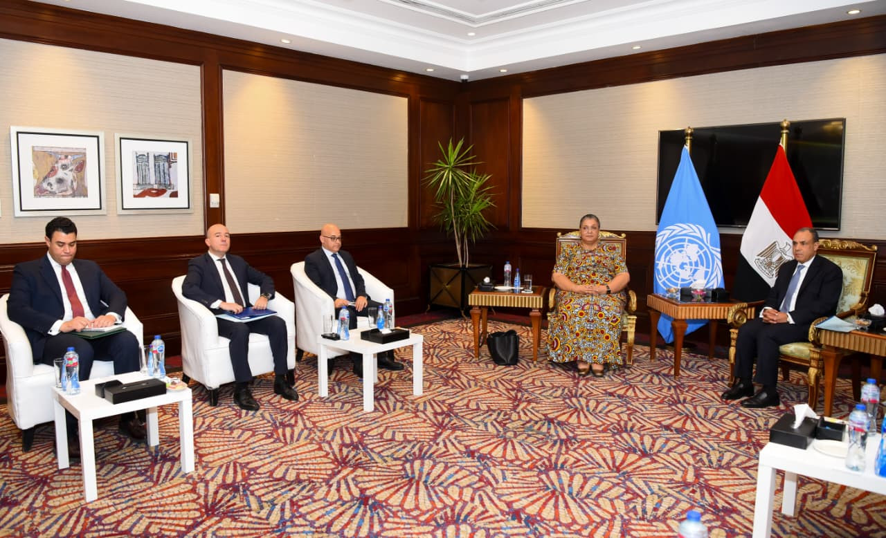 وزير الخارجية