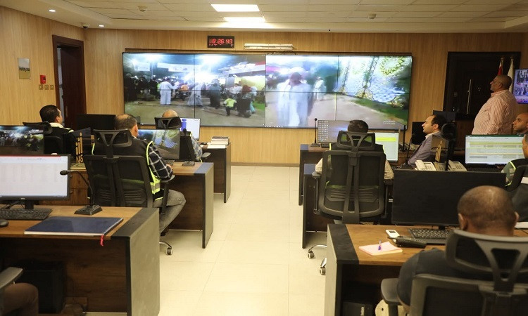 من غرفة عمليات المحافظة ومركز السيطرة
