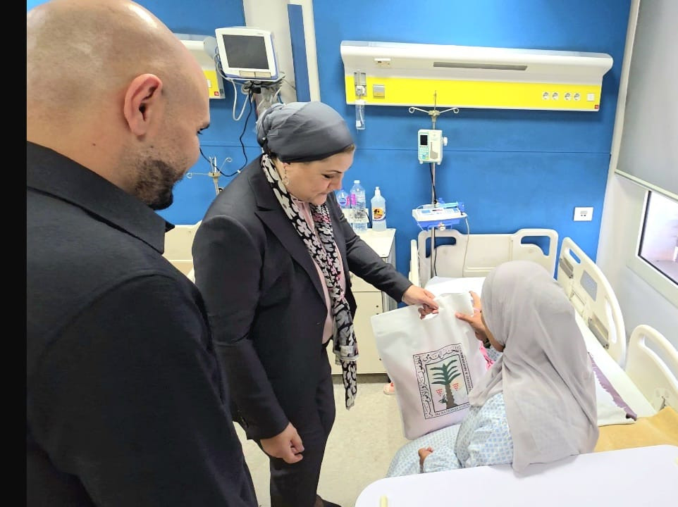 السنباطي تزور اطفال ابو الريش