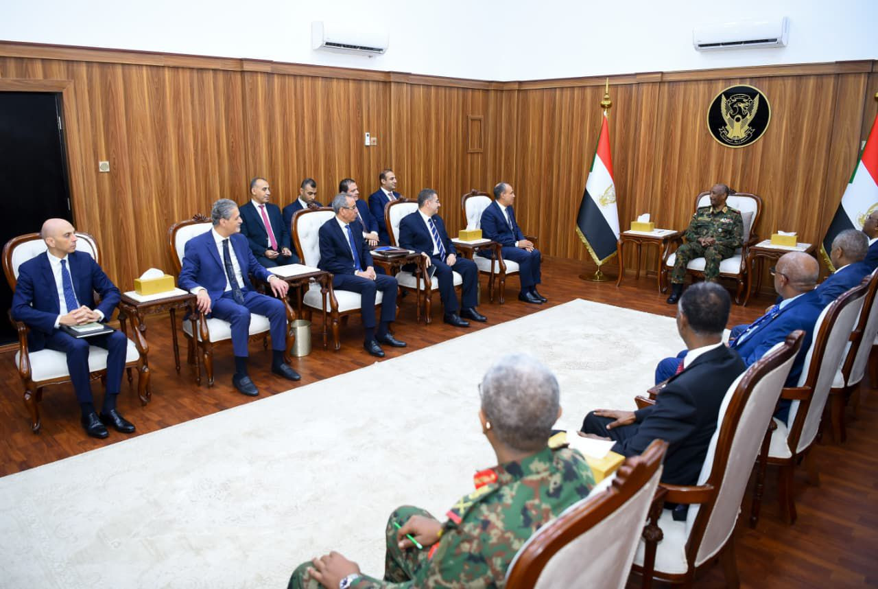 وزير الخارجية