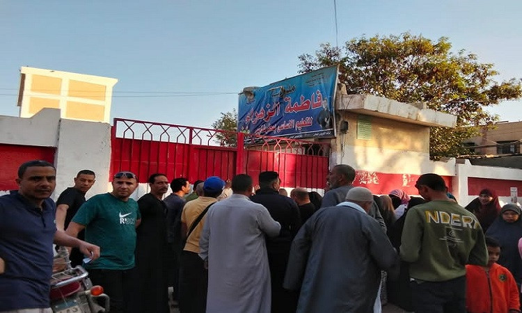 سكرتير عام محافظة الفيوم يتفقد عددًا من لجان التصويت