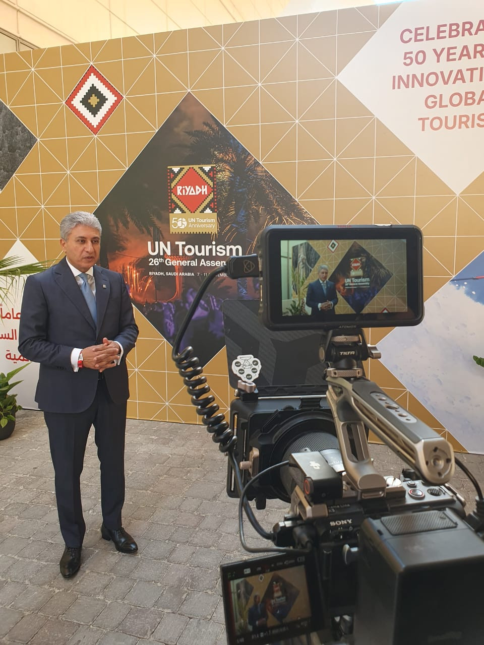 لقاءات وزير السياحة بالرياض