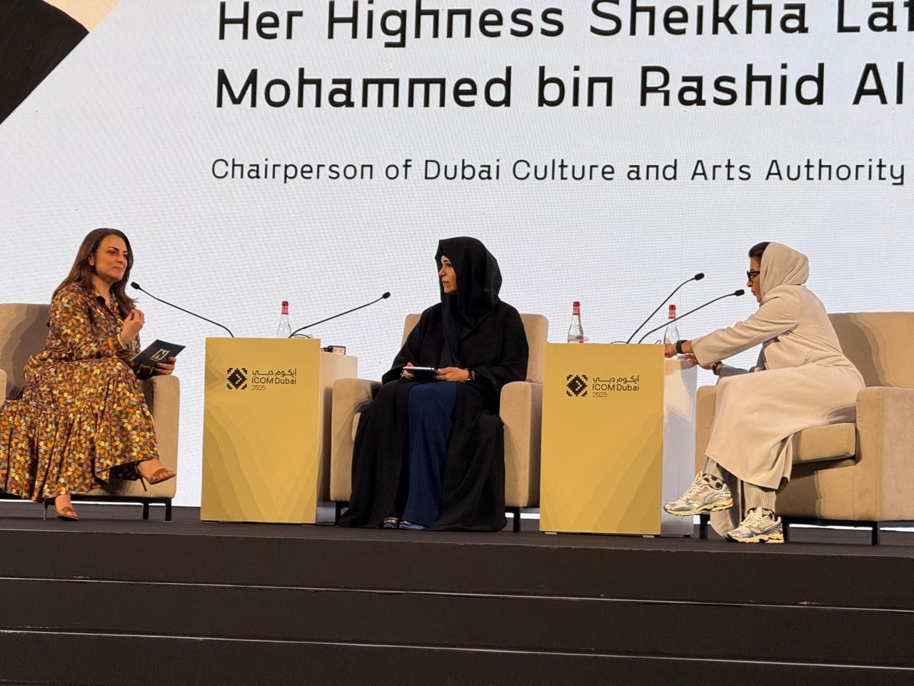 وزير الثقافة في مؤتمر المتاحف بدبي