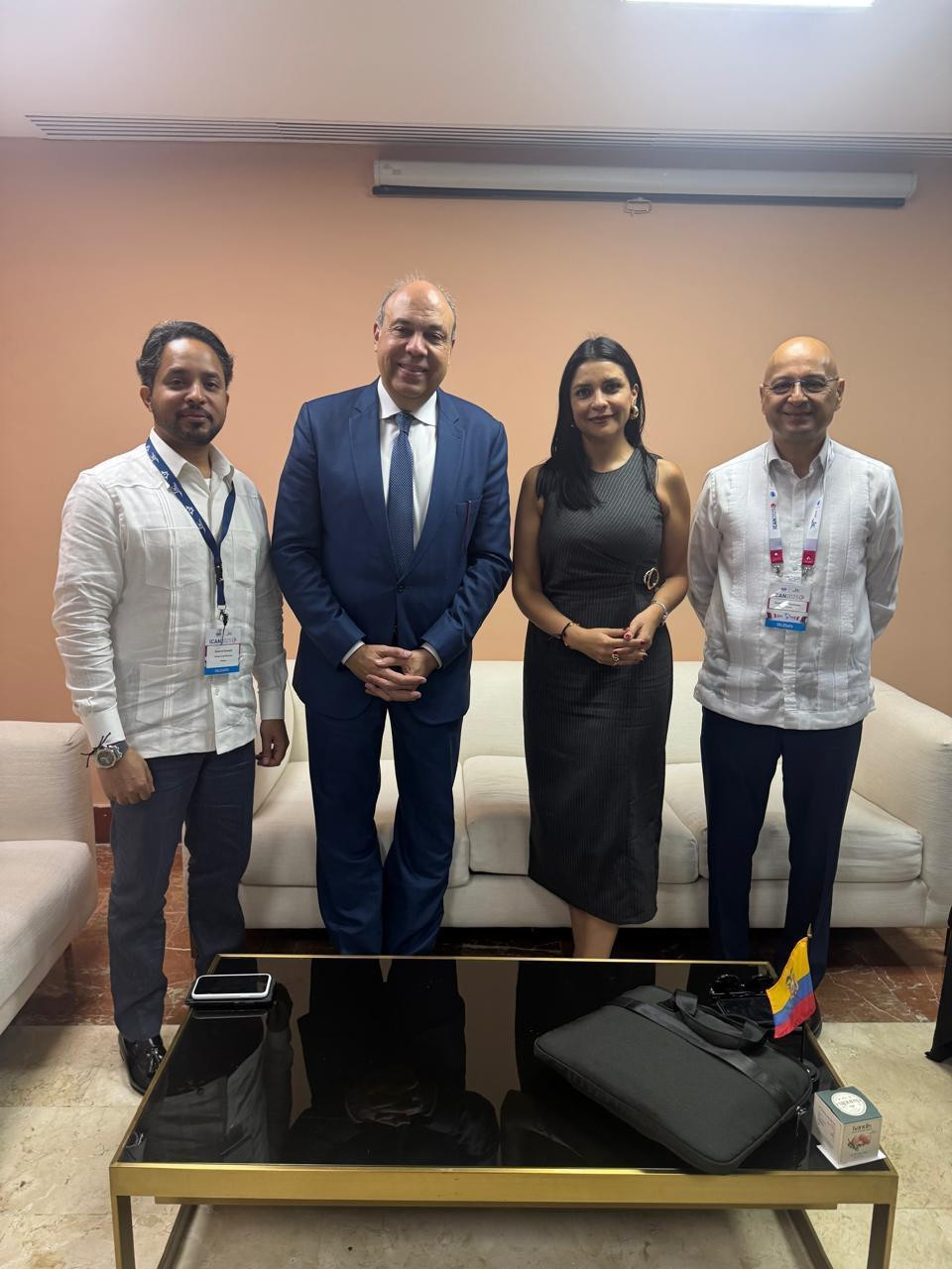 سامح الحفني وزير الطيران المدني