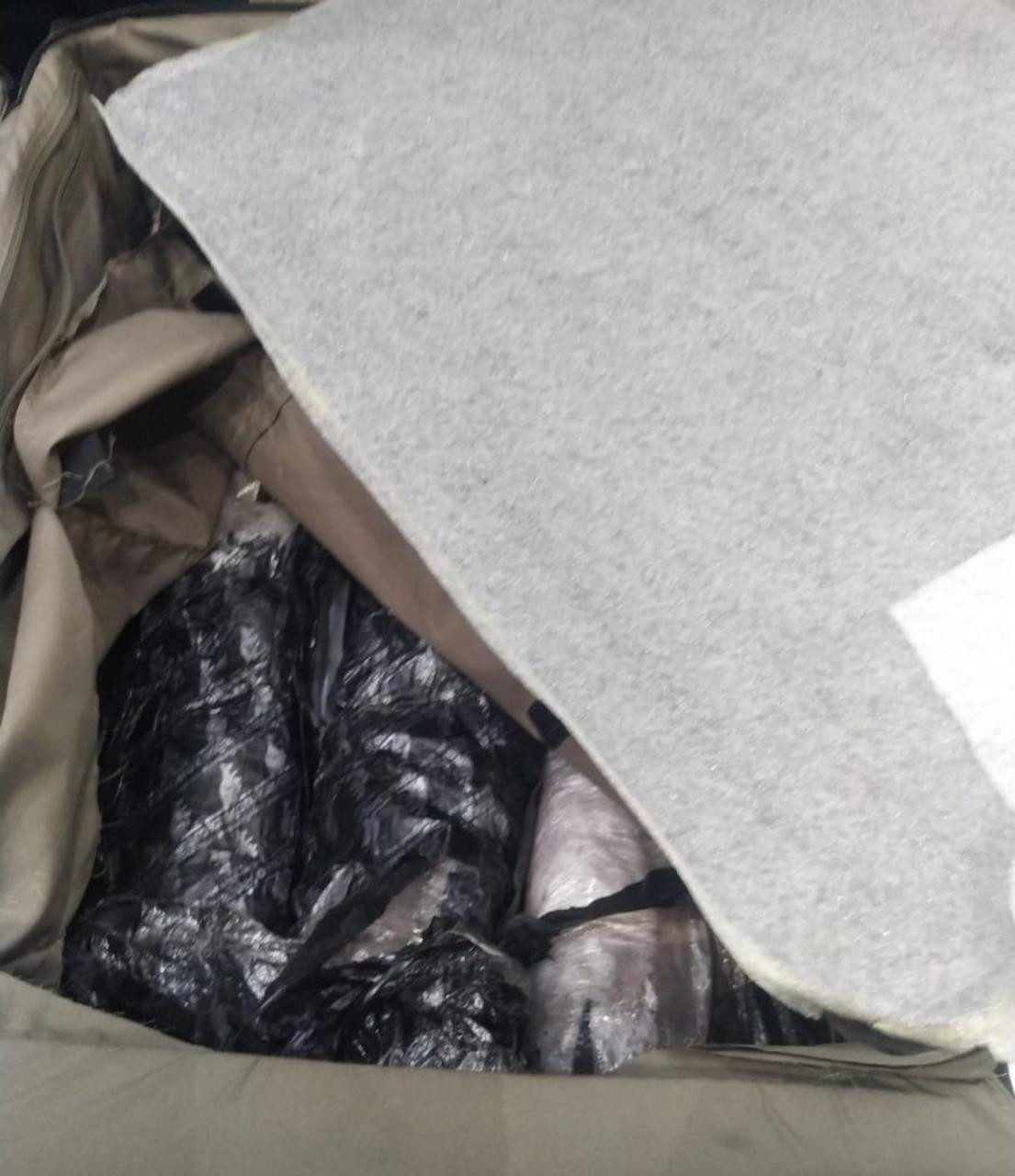 جمارك مطار القاهرة