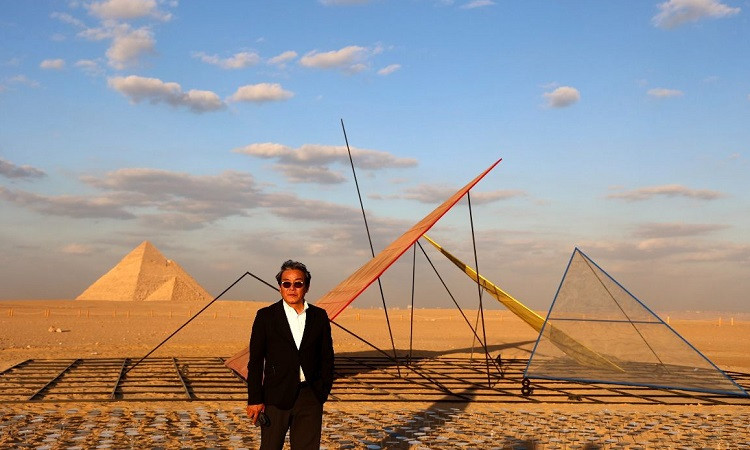 معرض &ldquo;الأبد هو الآن&rdquo;