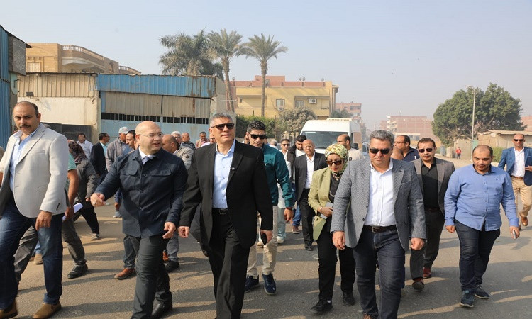 محافظ الجيزة يتفقد مشروعات تطوير الطرق بكرداسة وأوسيم والمنيرة الغربية