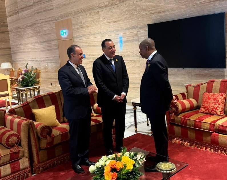 مدبولي ورئيس أنجولا