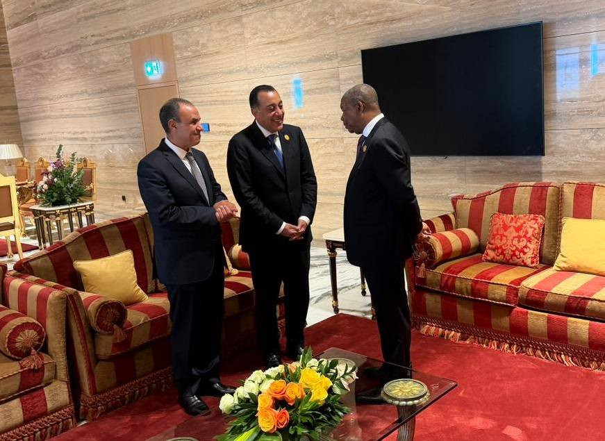 مدبولي ورئيس أنجولا