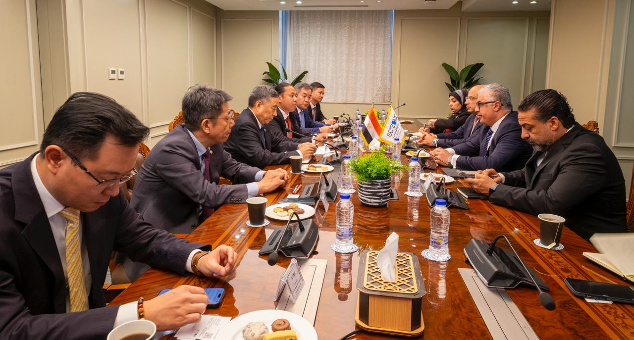 رئيس اقتصادية قناة السويس