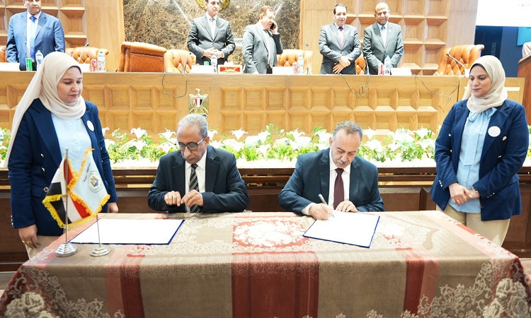 محافظ أسيوط2