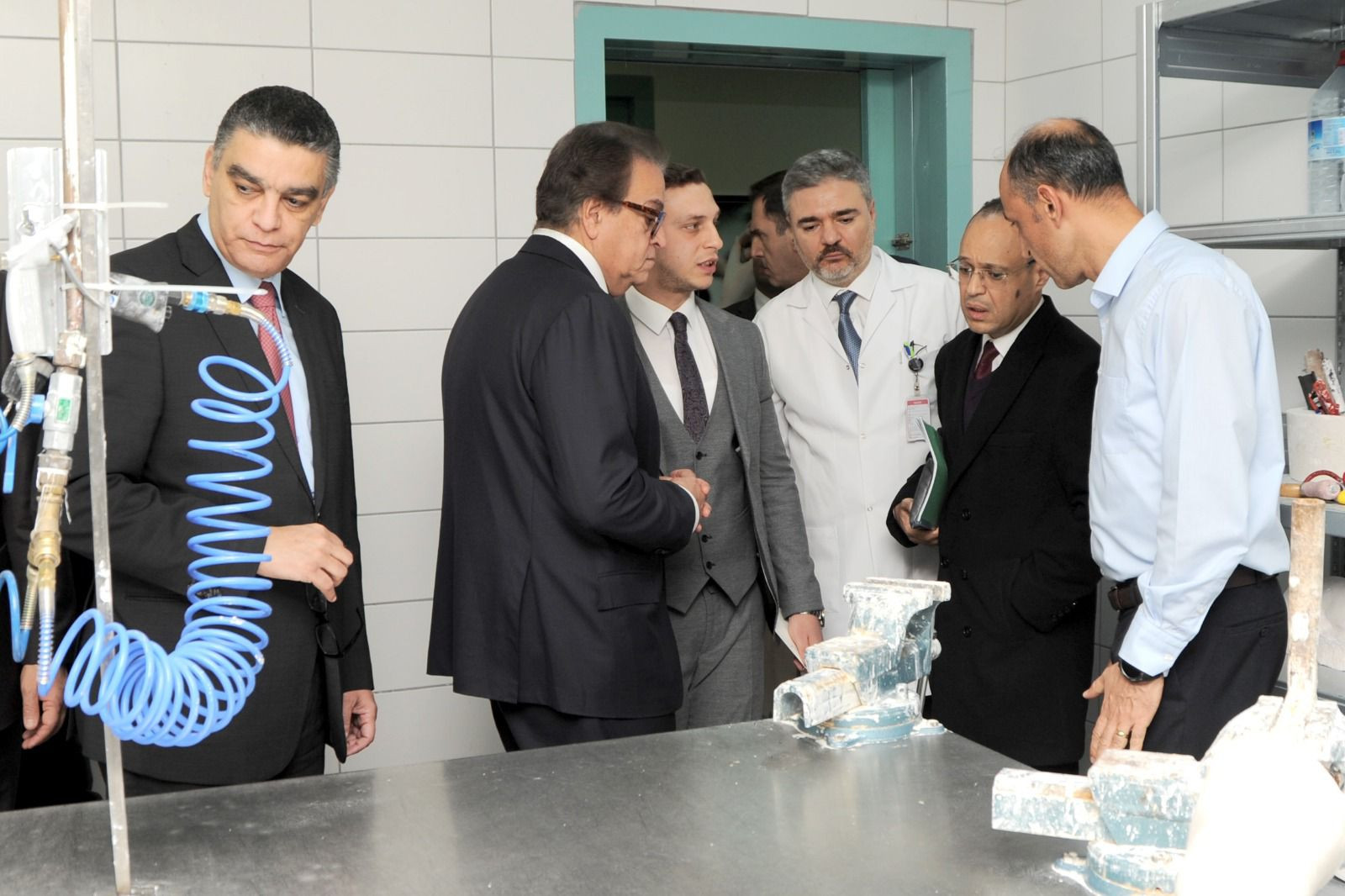 وزير الصحة في مستشفى انقرة انجليز