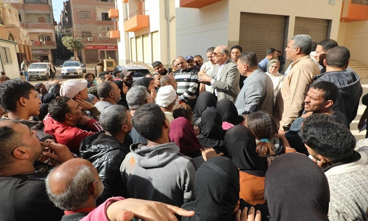 محافظ المنيا يتفقد المرحلة الأولى من عمارات بديل الإيواء بالسلخانة