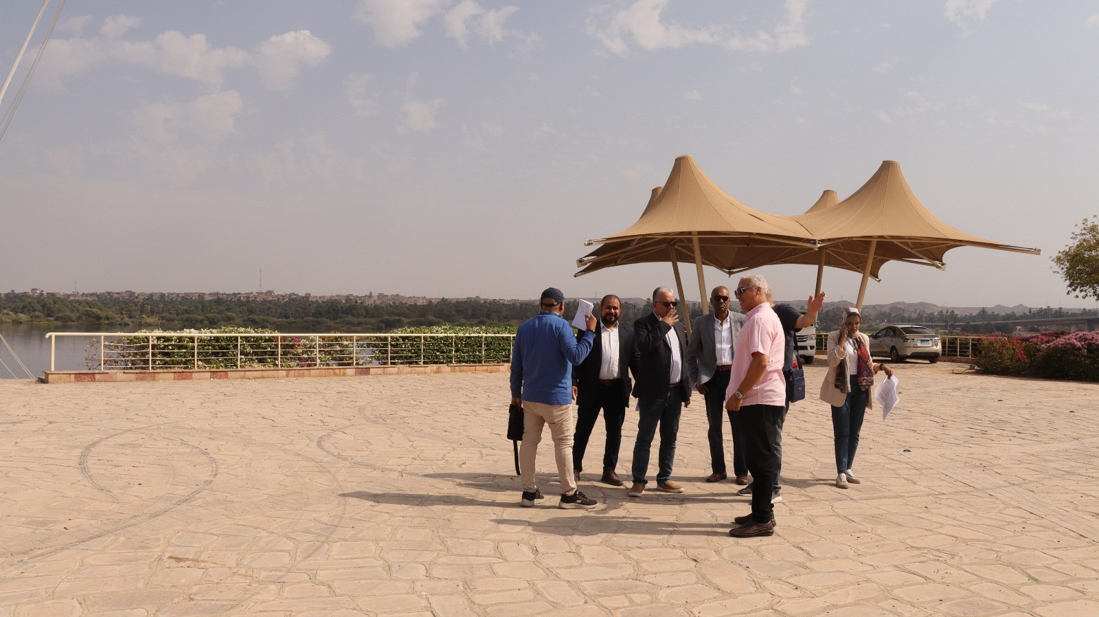 سمبوزيوم أسوان