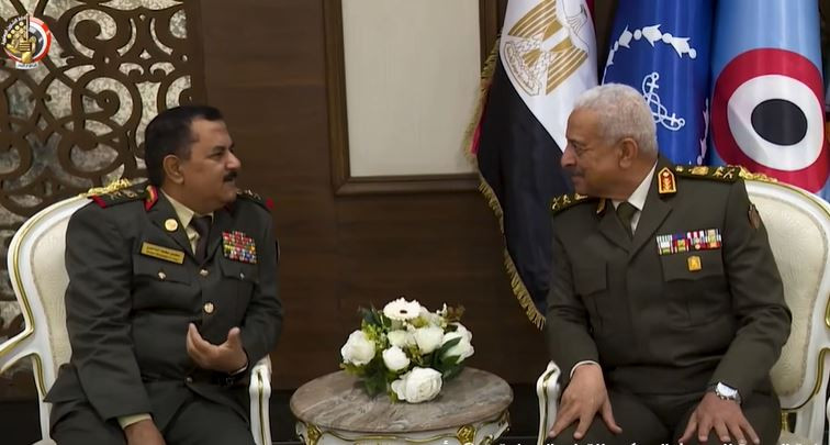 وزير الدفاع ورئيس الأركان