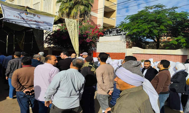 إقبال ملحوظ من الناخبين على لجان الاقتراع بالبحيرة في أول أيام انتخابا