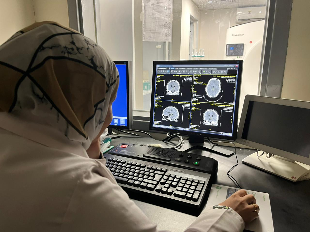 مجمع الفيروز الطبي بالطور