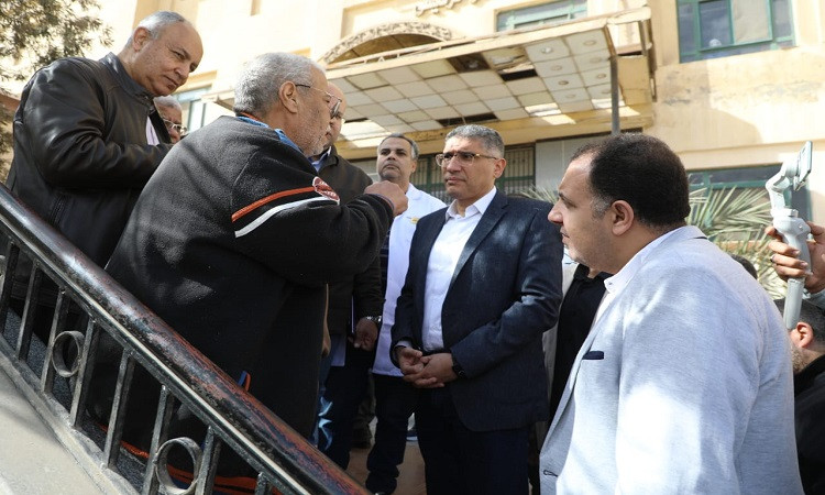 محافظ الجيزة يتابع انتظام العمل بمستشفى الصف المركزي ووحدة طب أسرة الف