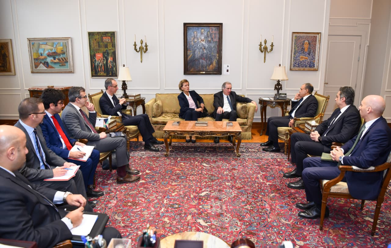 وزير الخارجية